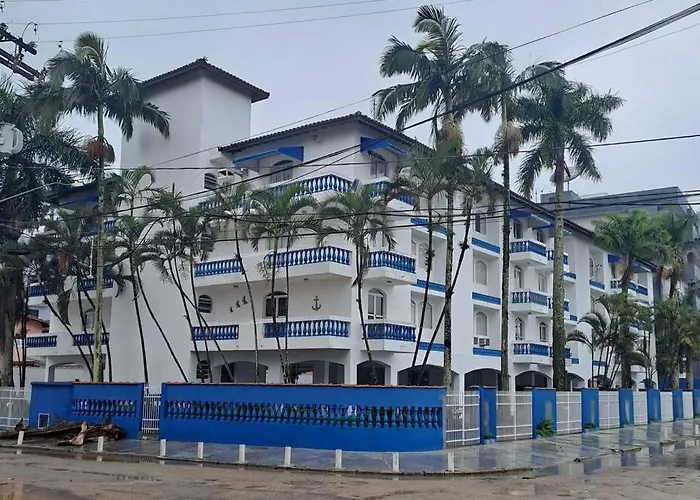 200m da Praia Grande e 200m da Praia Tenório